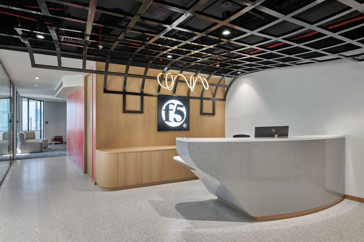 F5