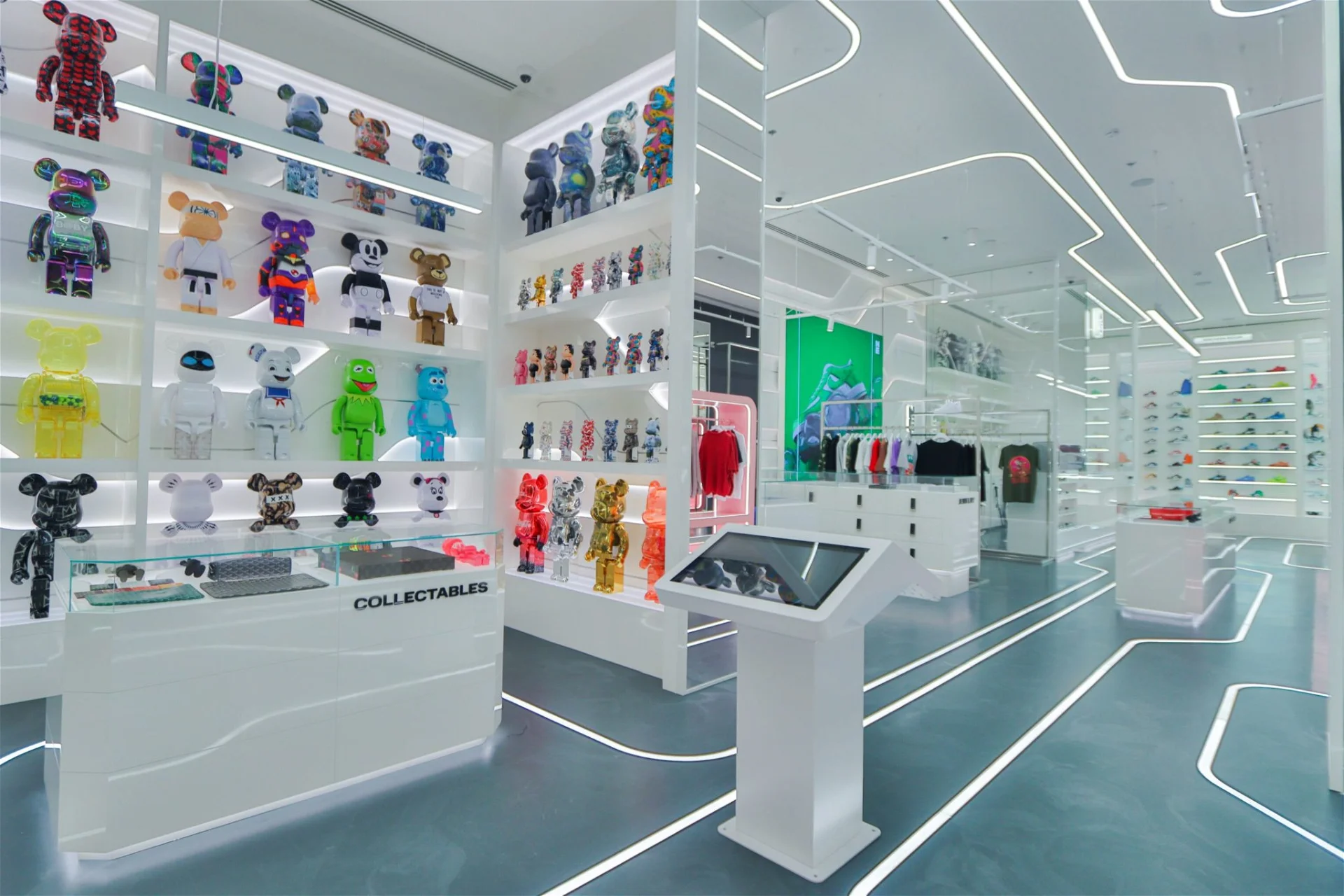 NE Retail Store — thumbnail 2