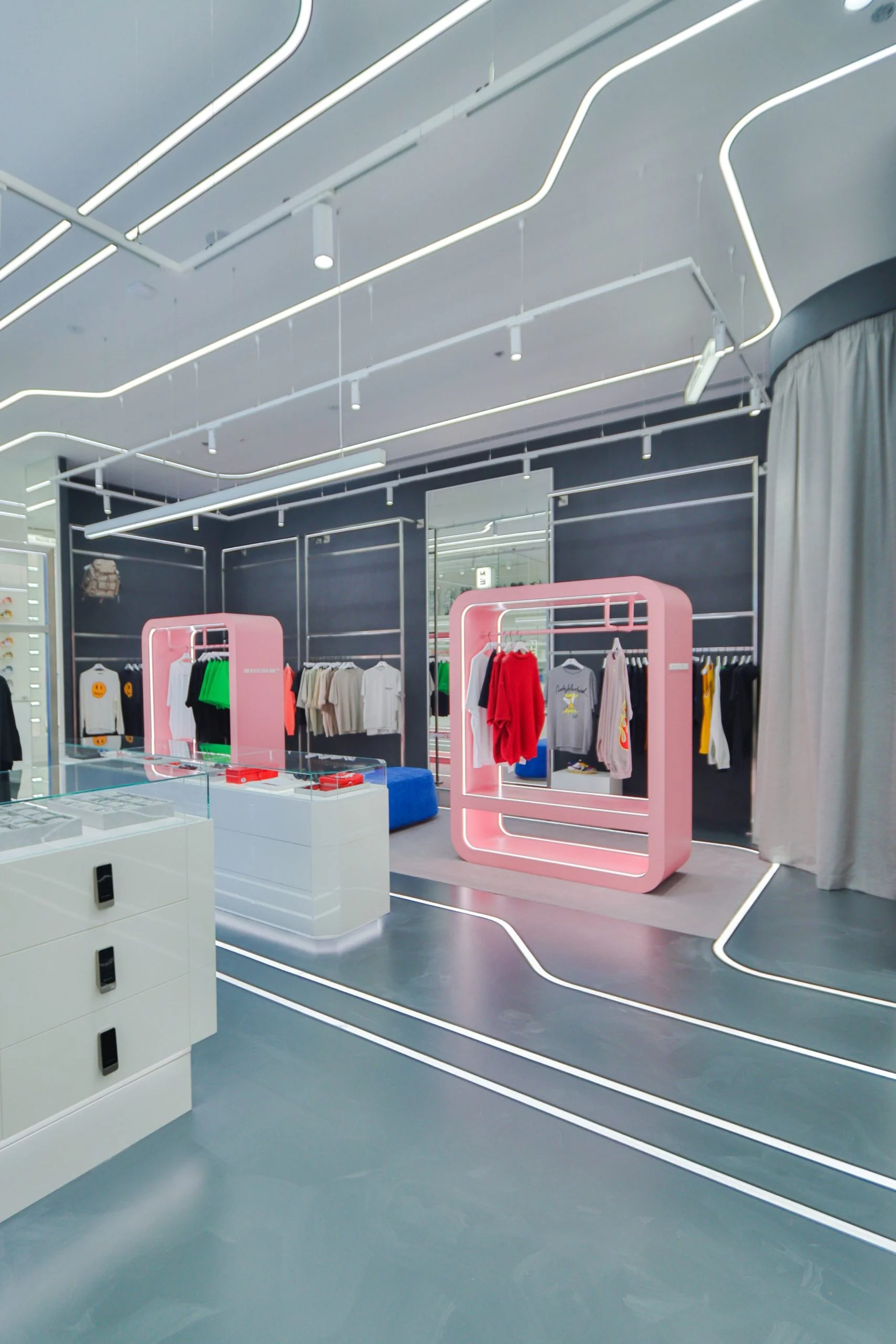 NE Retail Store — thumbnail 4