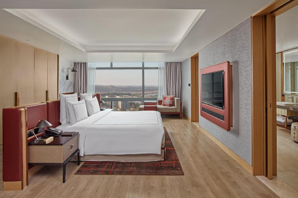 Swissôtel — thumbnail 3